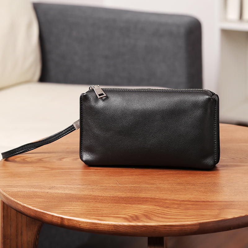 Rimini Men's Zip Travel Wallet in Black, view 2
