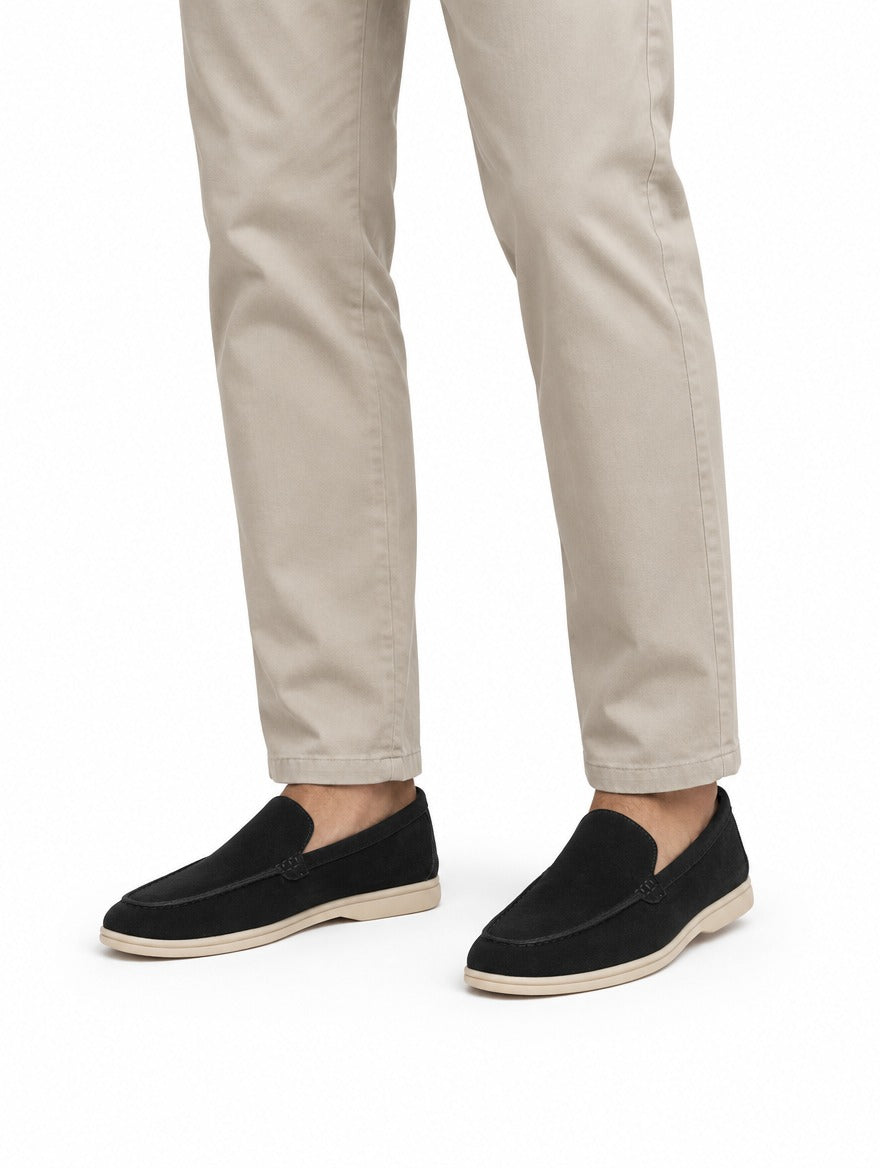 Ravello Men's Suede Loafer in Nero, view 2